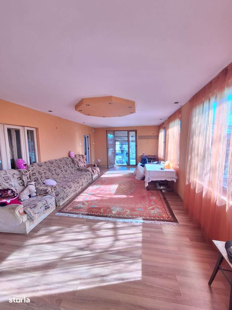 Casa 6 camere Frumusani teren 1341 mp caramida-3