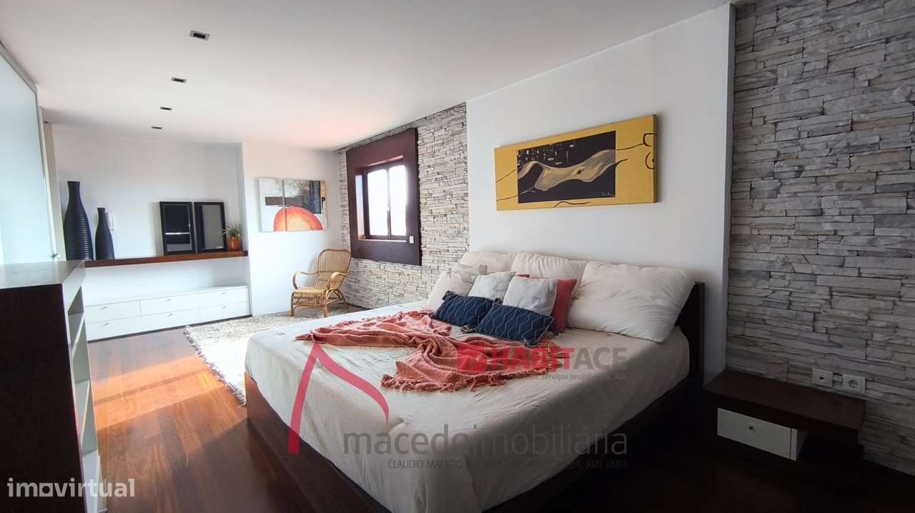 Apartamento T2 Triplex  Póvoa de Varzim-10