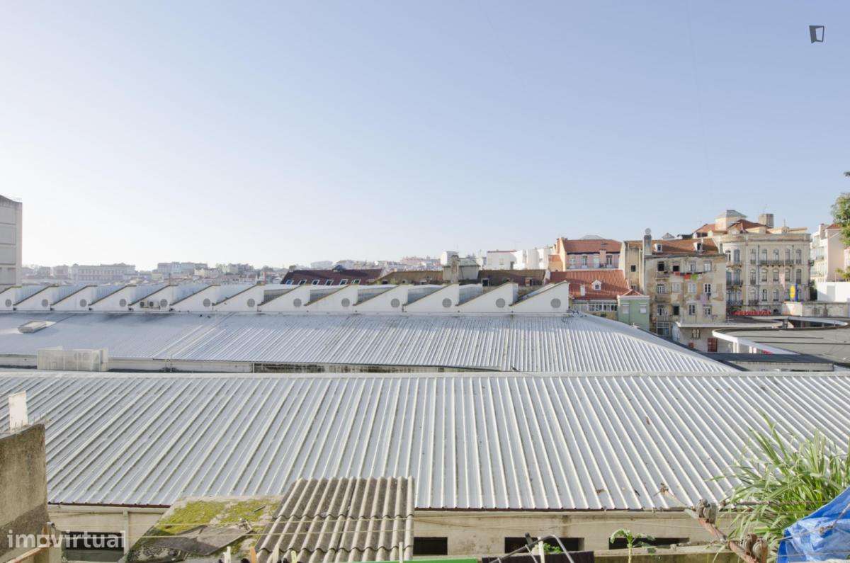 Quarto - localizado em Intendente Lisbon - Grande imagem: 4/9