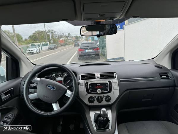 Ford Kuga 2.0 TDCi Titanium - 5