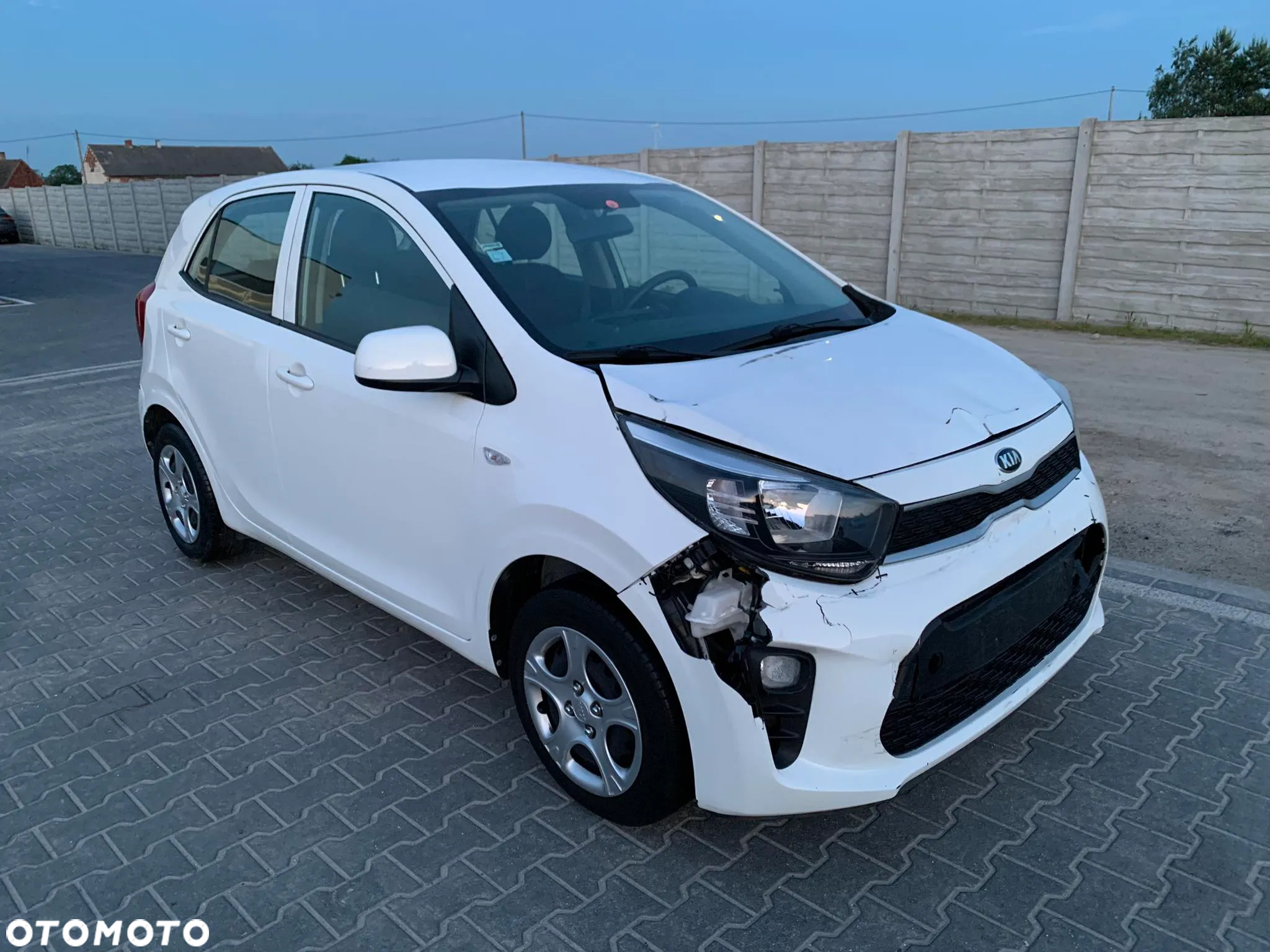 Kia Picanto 1.0 L - 36