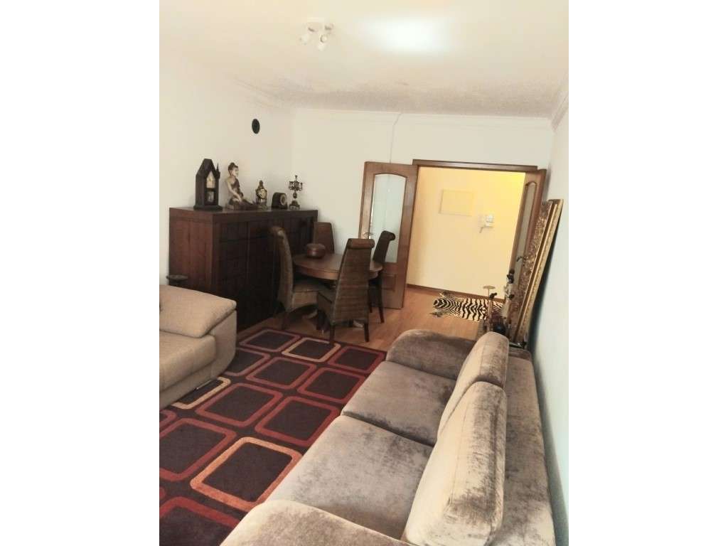 Bairro Salgado - T2 Espetacular com Parqueamento e Arrecadação-10