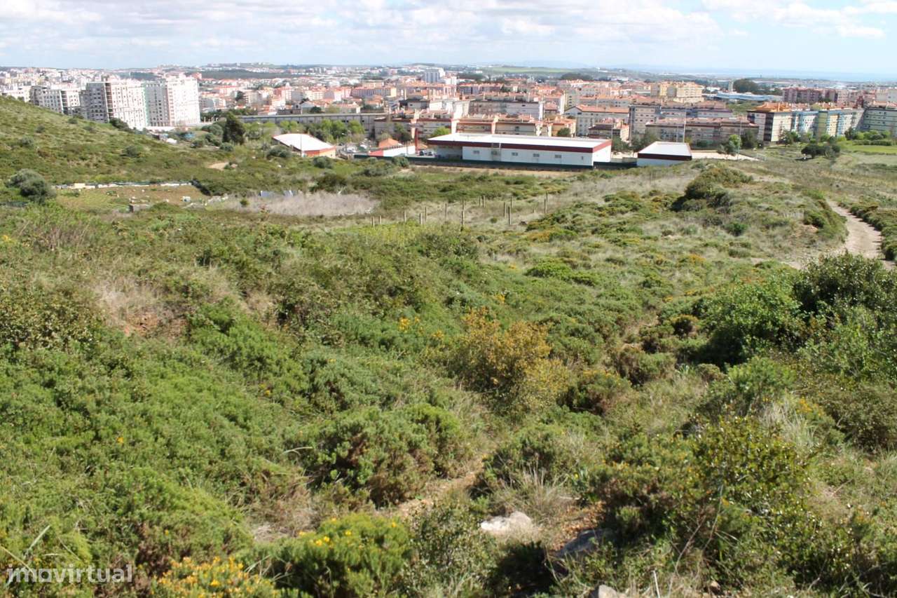 Terreno Urbano com 5.750m² em Mem Martins - Grande imagem: 5/7