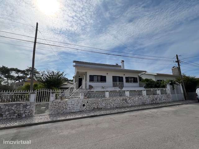 Moradia c/ Garagem, 692m2 de terreno, na Aroeira!-45