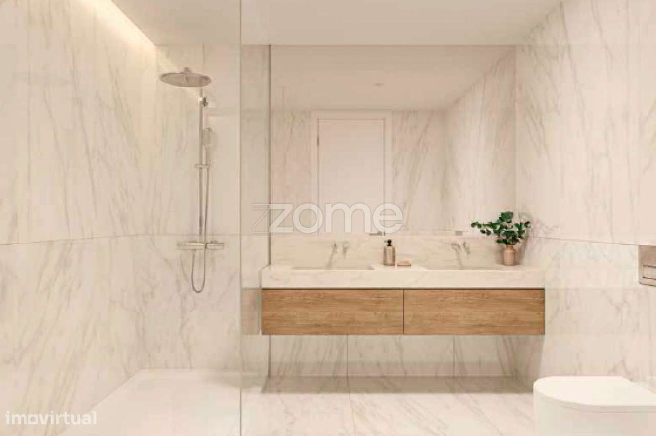 Apartamento T4 - Brito Capelo 1023 - Grande imagem: 1/20