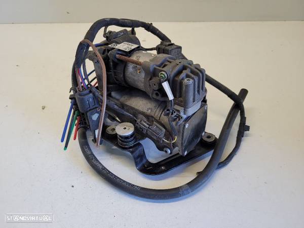 Compressor da suspensão BMW SERIE 7 G11 G12 REF: 6861882 (2015-2022) - 1