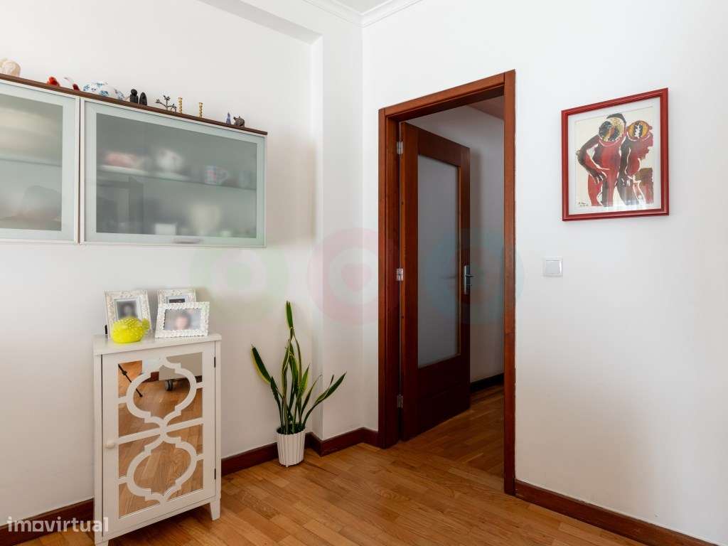 Apartamento T3 no Passeio das Fontaínhas, Centro do Porto-3