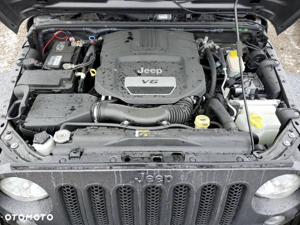 Jeep Wrangler - 11