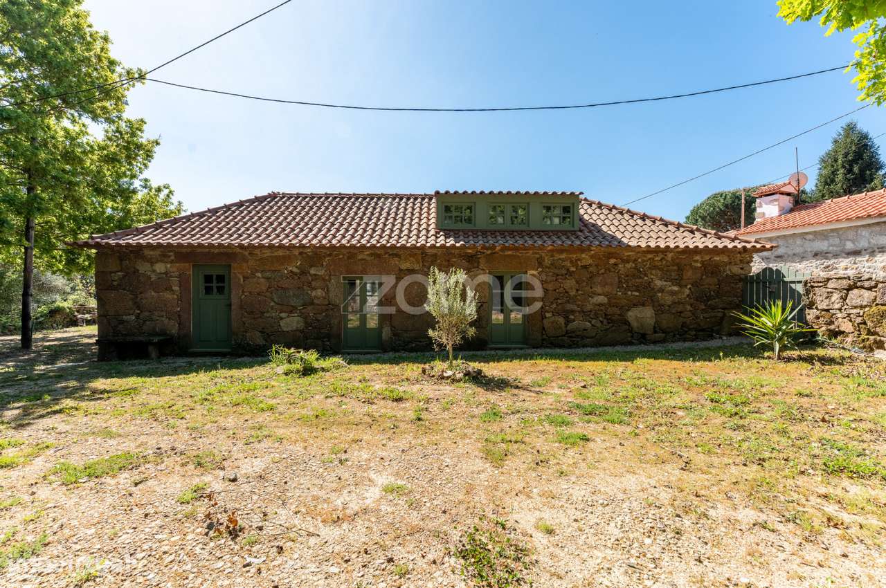 Duas moradias com piscina em Covas, Vila Nova de Cerveira - Grande imagem: 4/54