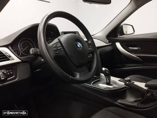 BMW 318 d Touring Advantage Auto - 8