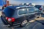 Usa fata dreapta Volkswagen VW Passat B6  [din 2005 pana  2010] seria wagon 5-usi 2.0 TDI MT (170 h - 6