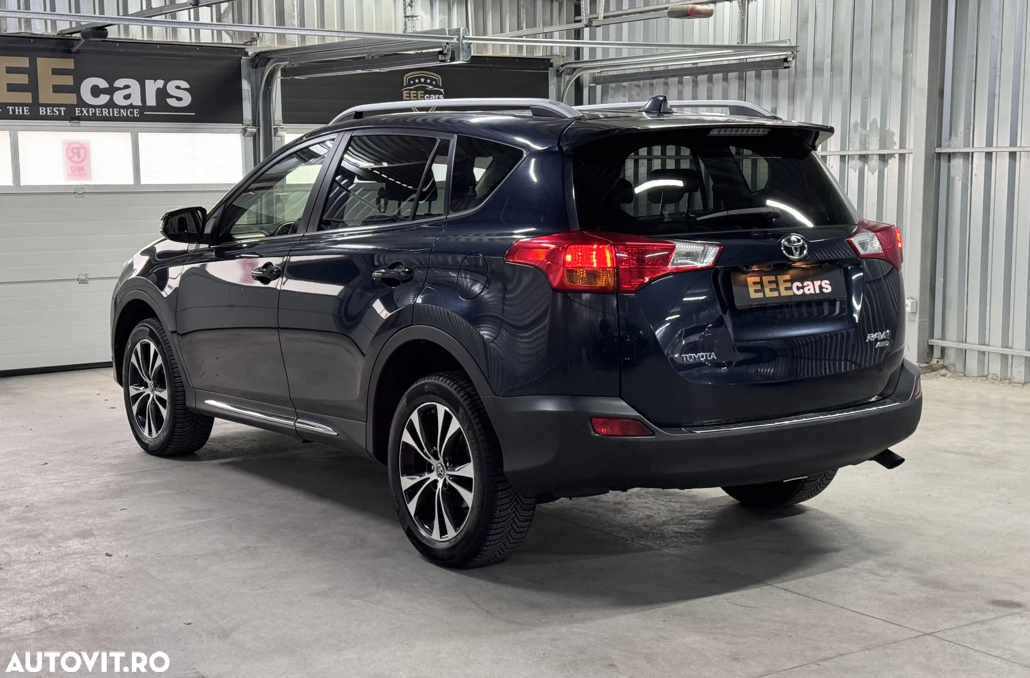 Toyota RAV4 2.2 D-4CAT 4WD Aut Executive - 5