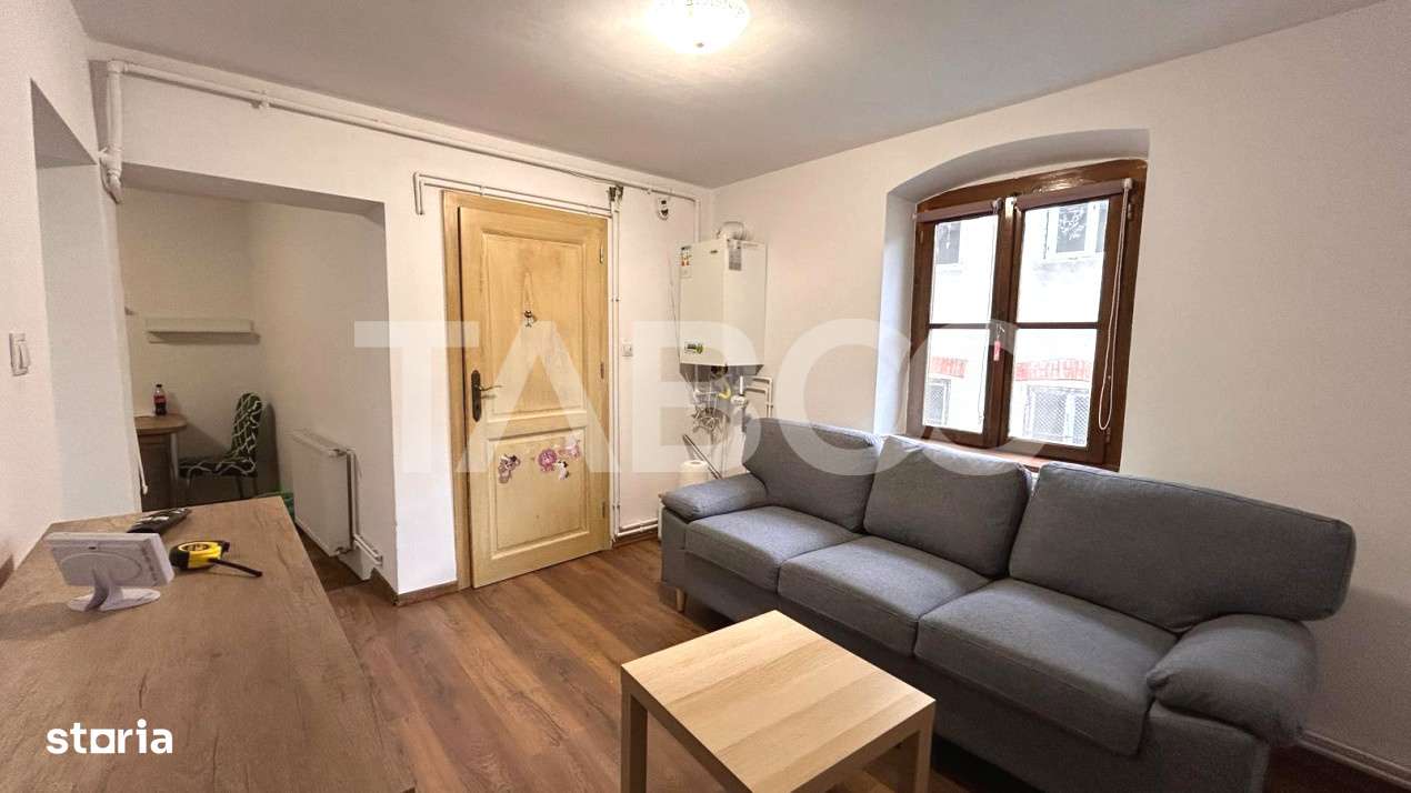 Apartament de vanzare cu 2 camere 41 mpu 2 pivnite in orasul Sibiu - Imagine principală: 2/10