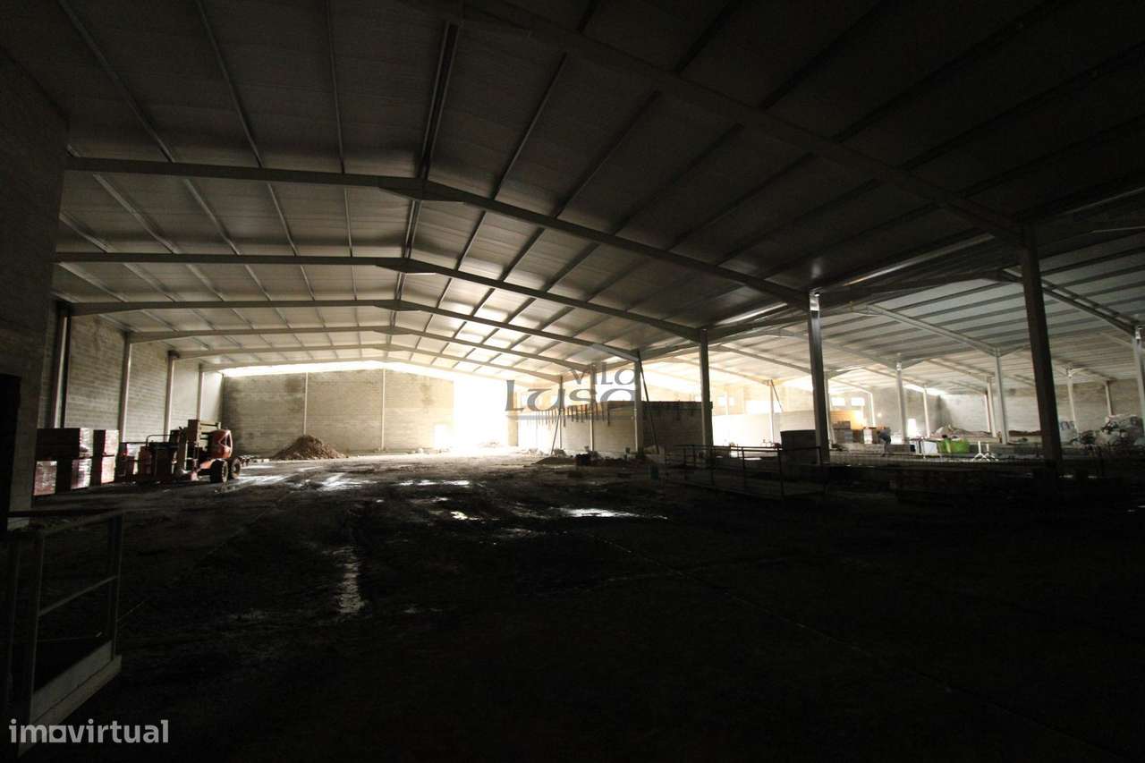 Armázem novo em Castelo de Paiva incerido em Parque empresencial - Grande imagem: 3/18