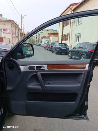 Volkswagen Touareg 2.5 TDI R5 DPF Tipt. - 17