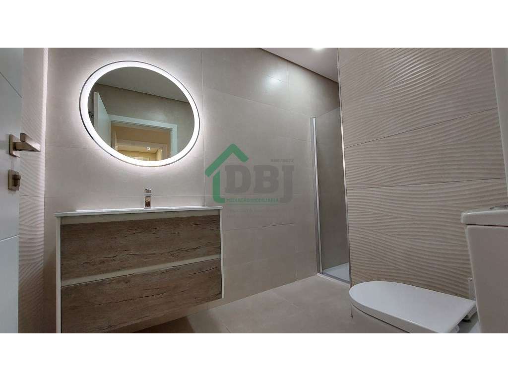 FABULOSO T2 DUPLEX NOVO - Boas áreas, 2 Suites!-14