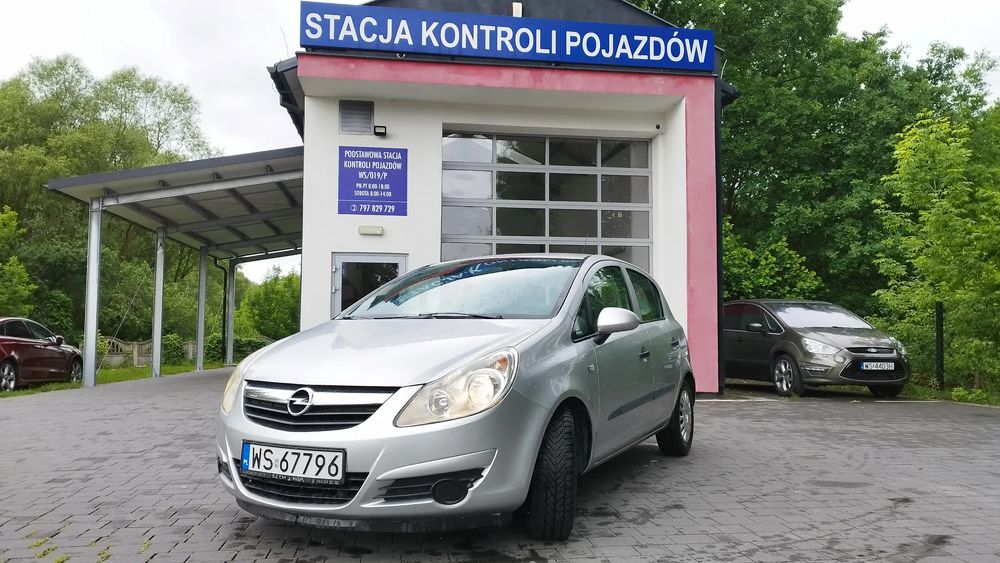 Opel Corsa D 1.2 16V Essentia 2007