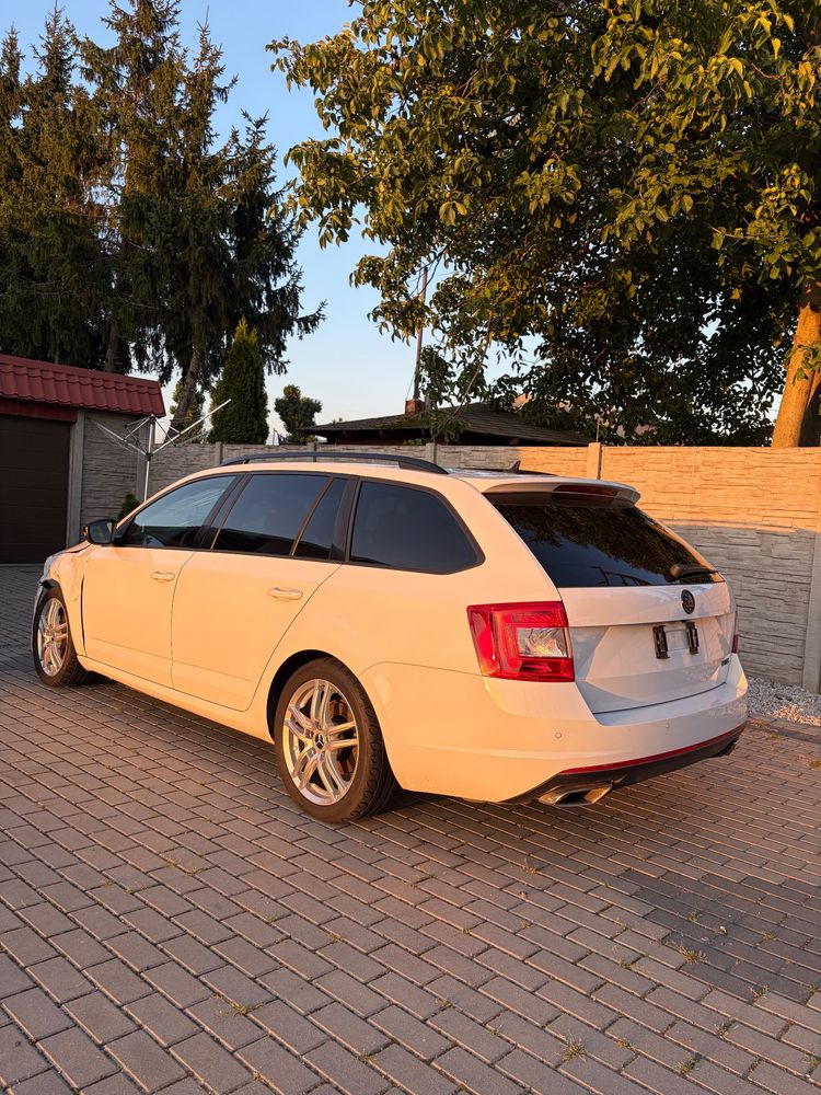 Skoda Octavia III (2013-) 2.0 TDI RS DSG 2016