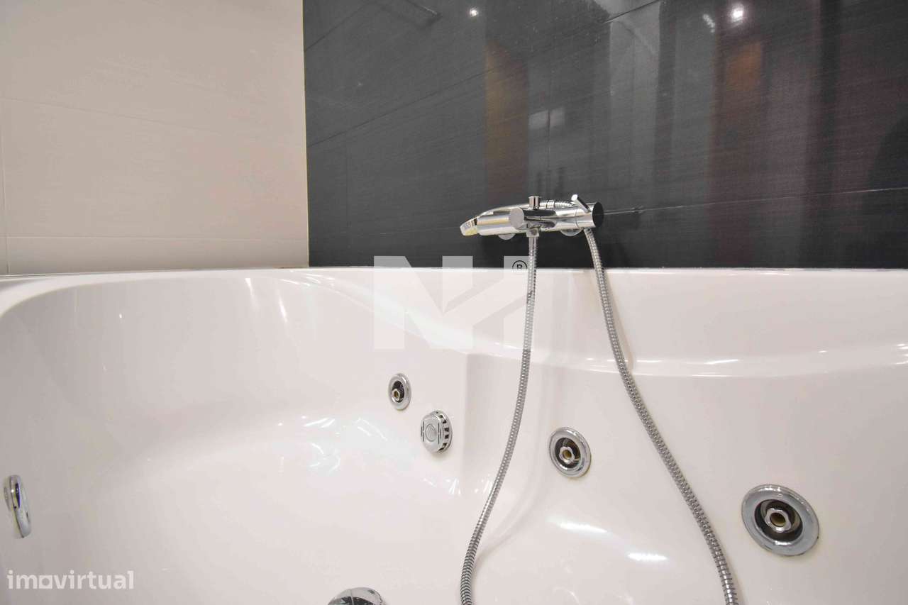 Moradia T4 | 4 Suites | Jardim | Centro | Maia-30