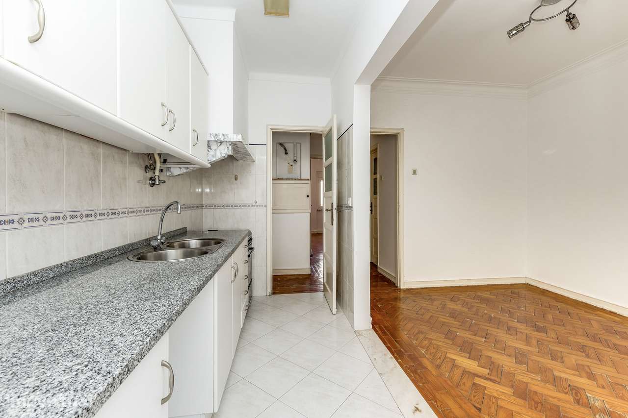 Descubra o Refúgio Ideal: Apartamento Único em Zona Tranquila e Privil - Grande imagem: 3/17