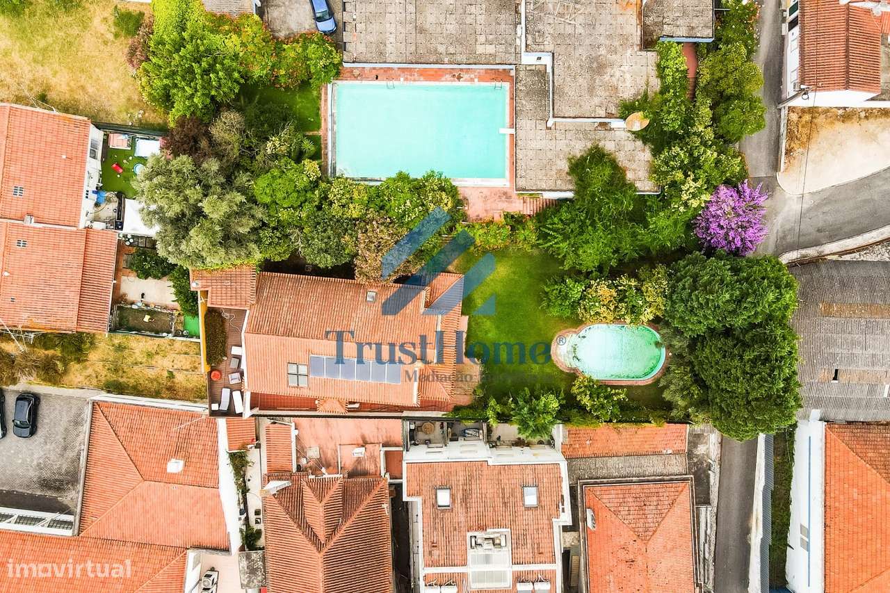 MoradiaV5 com jardim, piscina e ginásio no centro de Coruche-58