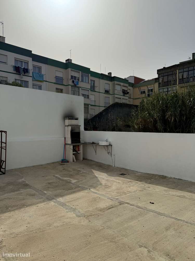 Moradia bi-familiar | 1° andar - Grande imagem: 4/26