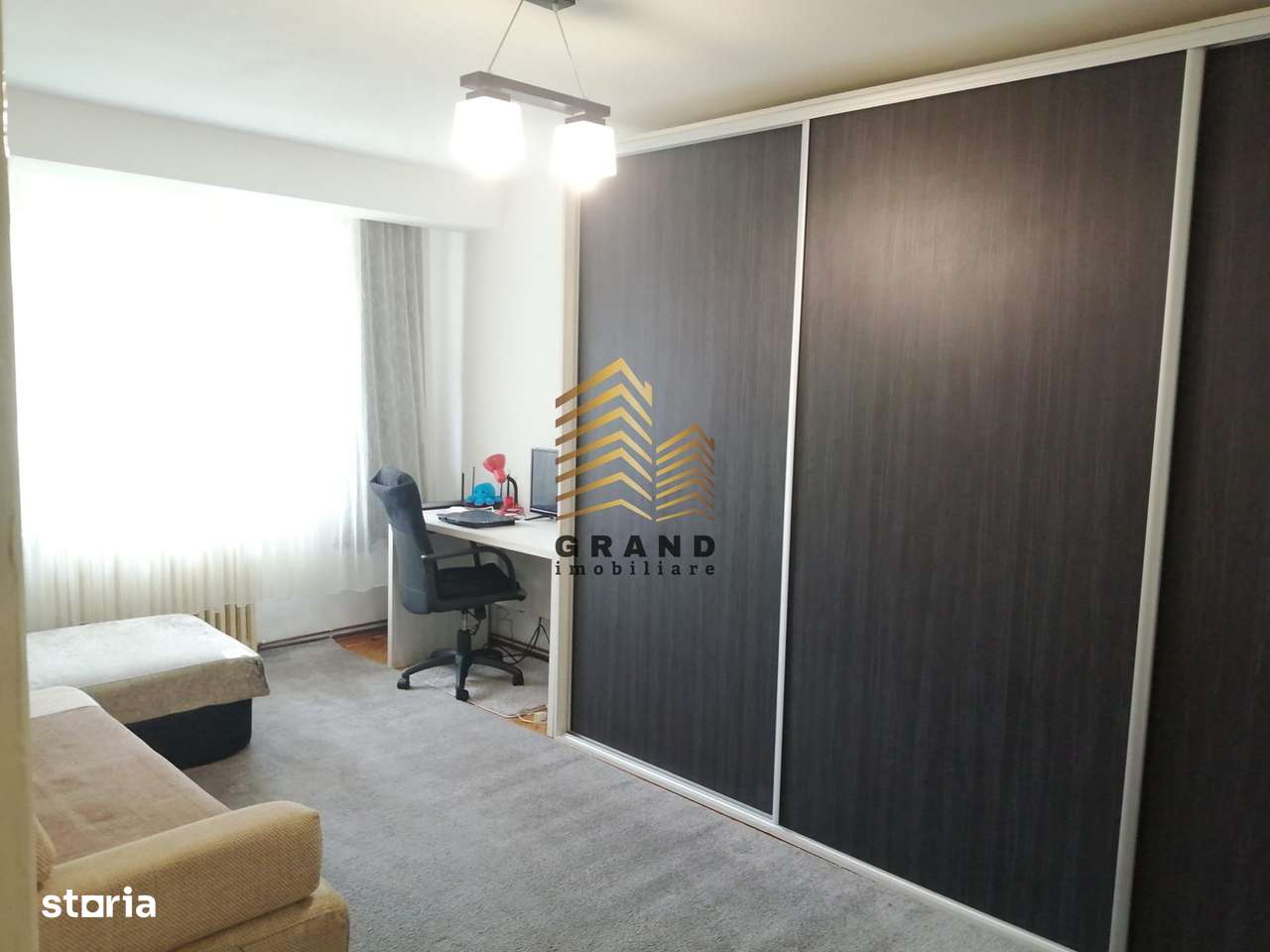 Se vinde apartament 3 camere parter - Imagine principală: 3/10