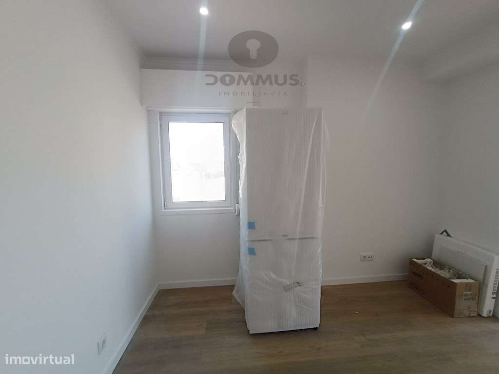 Apartamento T1 na Amadora Totalmente Remodelado-6