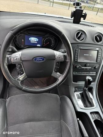 Ford Mondeo - 13