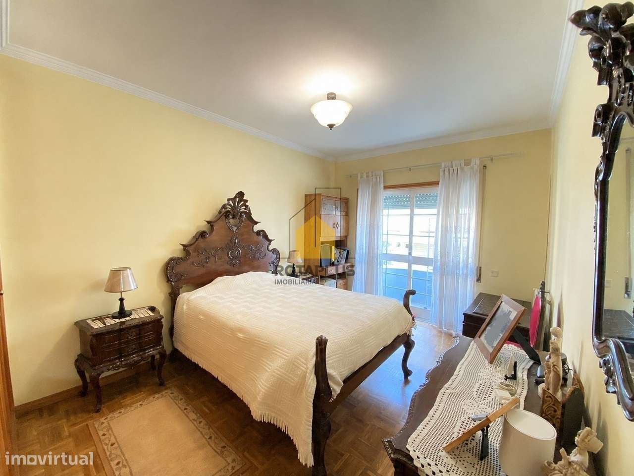 Apartamento T2 Urb. dos Altos-18