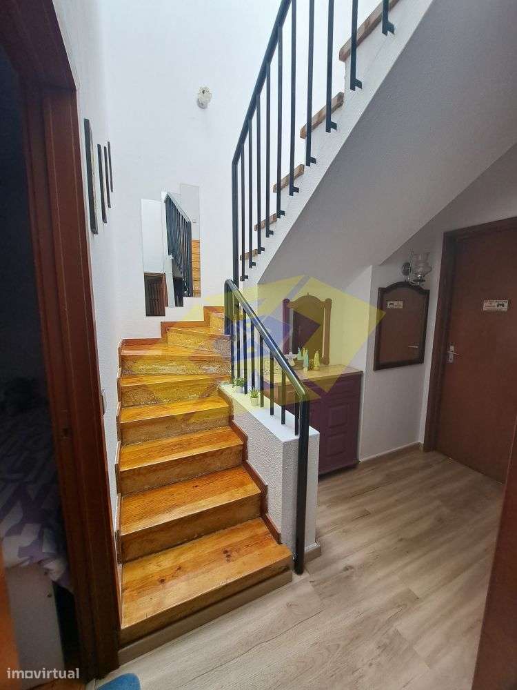 Moradia T5 em Felgueiras no centro da cidade-11