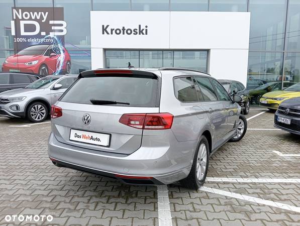 Volkswagen Passat 2.0 TDI EVO Essence DSG - 4