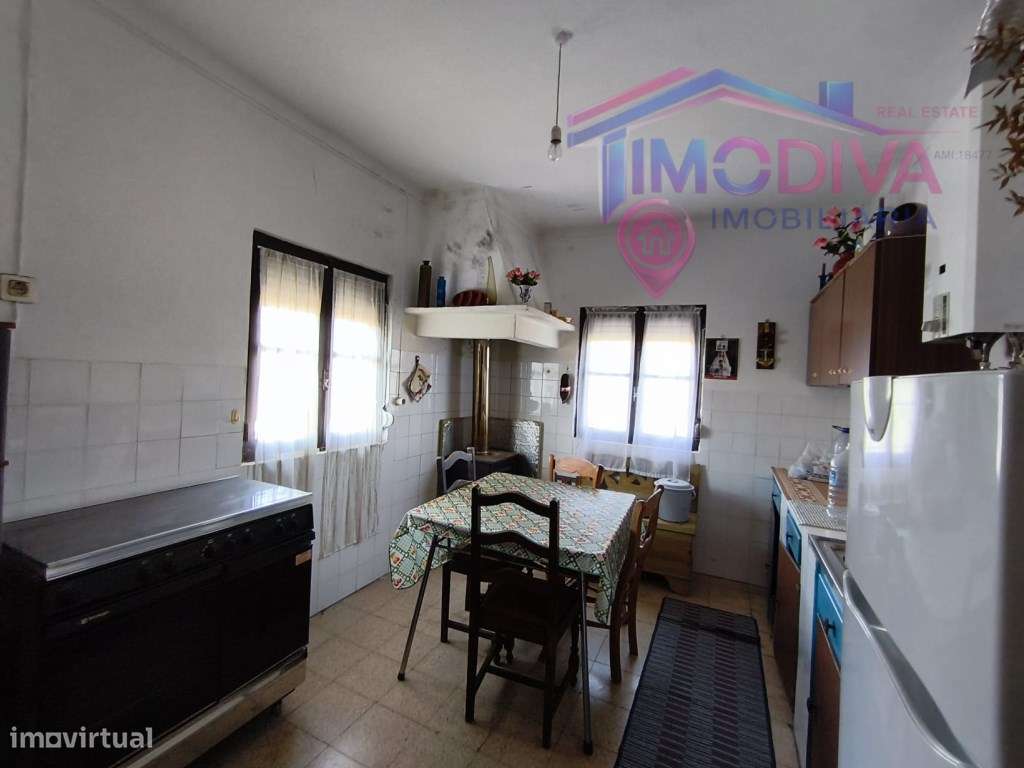 Moradia Isolada T3 com Terreno e Garagem em Bairradas, Figueiró dos...-15