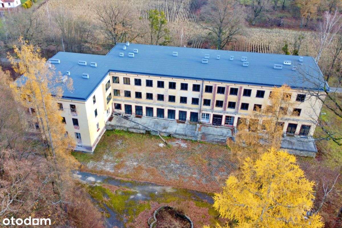 Obiekt 3200 m² na 3 ha pod dom seniora, klinikę - Pełny obrazek: 5/18