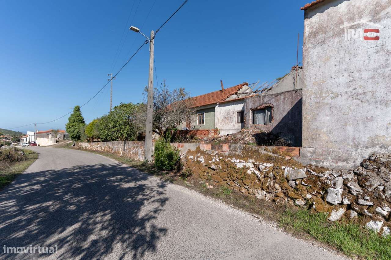 Moradia para recuperar em Bezerra, Porto de Mós - Grande imagem: 4/37