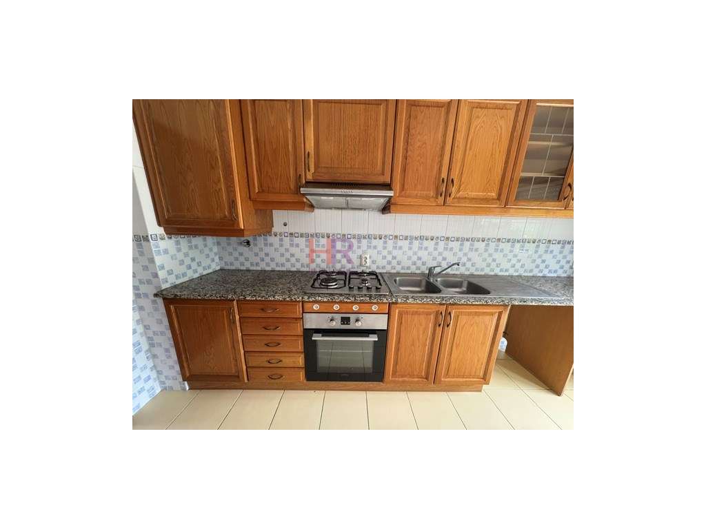 Apartamento T3 com suíte e varandas em São Silvestre, Coimbra.-21