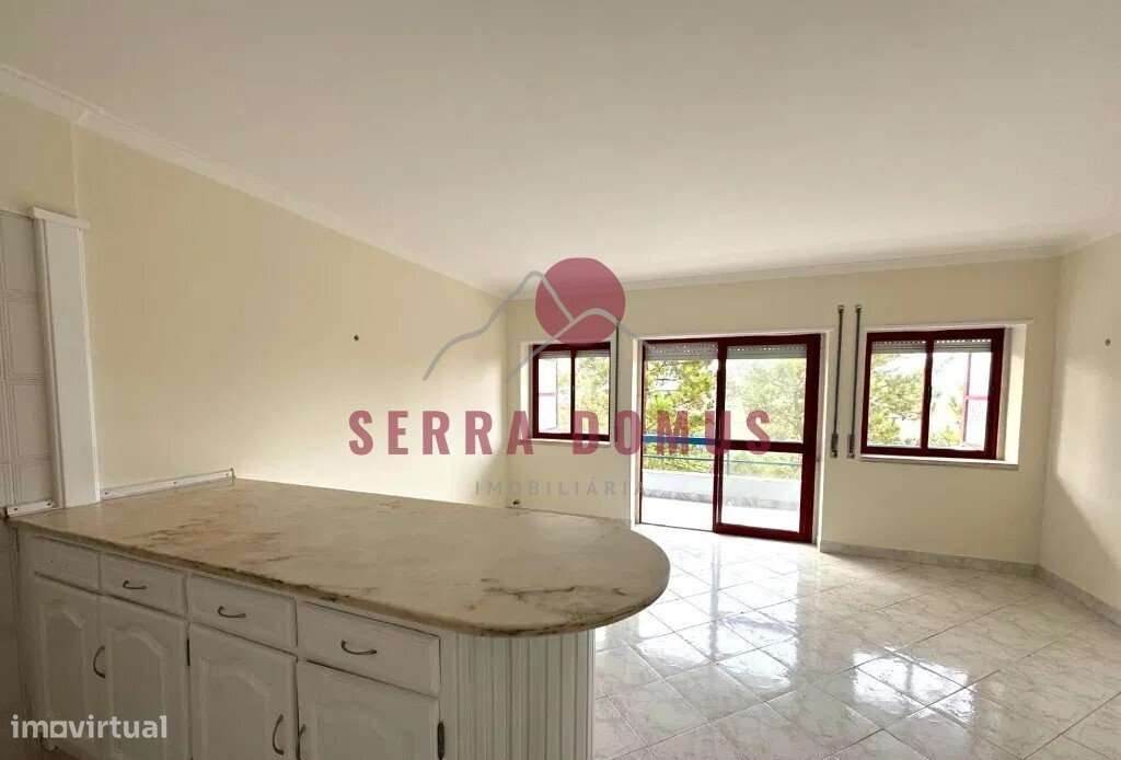 Apartamento T1  junto ao mar - Praia do Magoito com lugar de estaci...-7