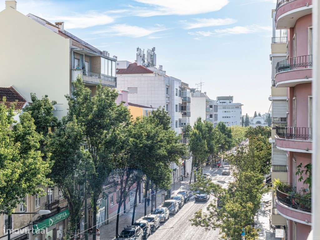 Apartamento T2 com suite, varanda, Campo de Ourique - Grande imagem: 2/22