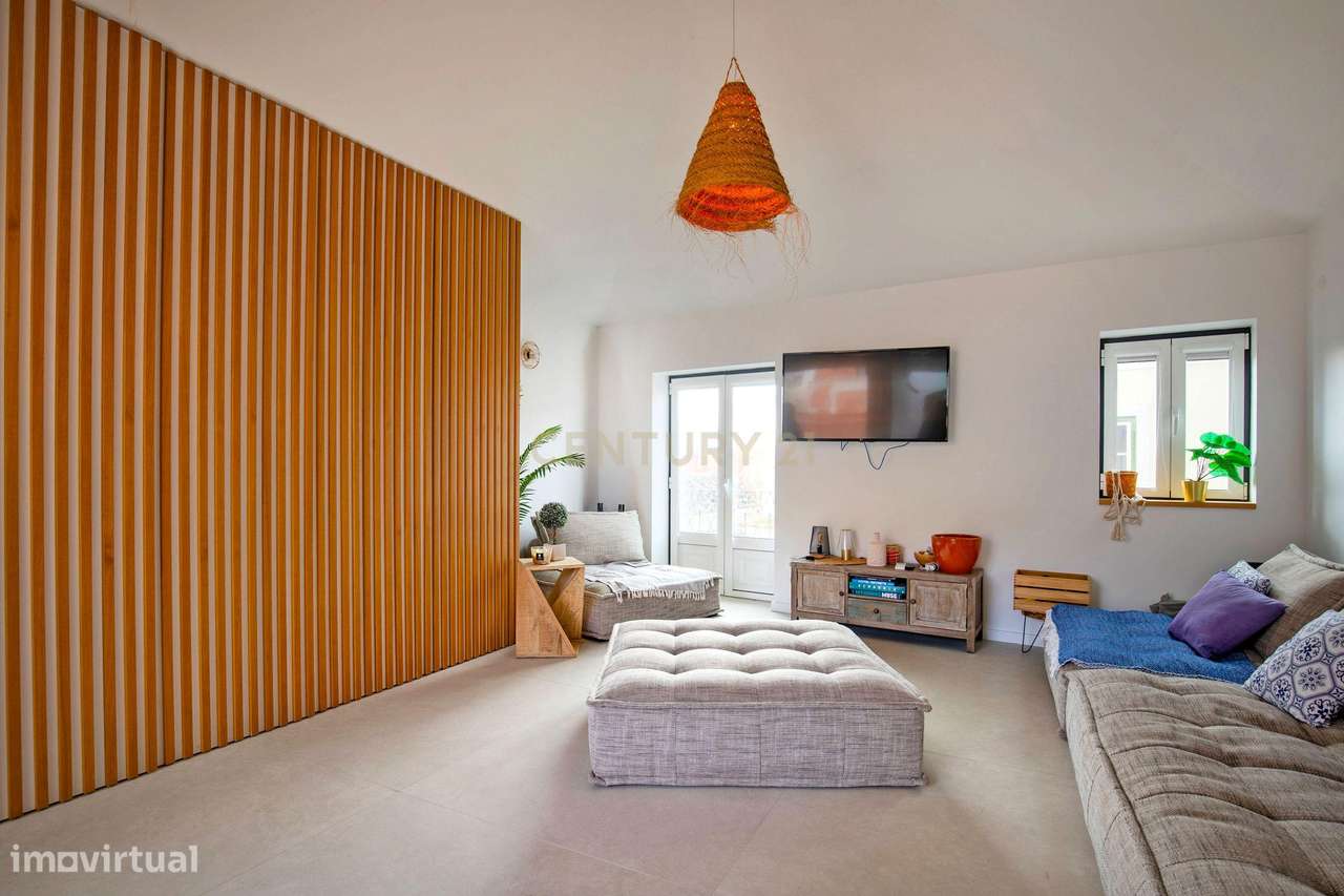 Moradia Contemporânea T3 com Terraço no Coração do Bairro do Troino –-47