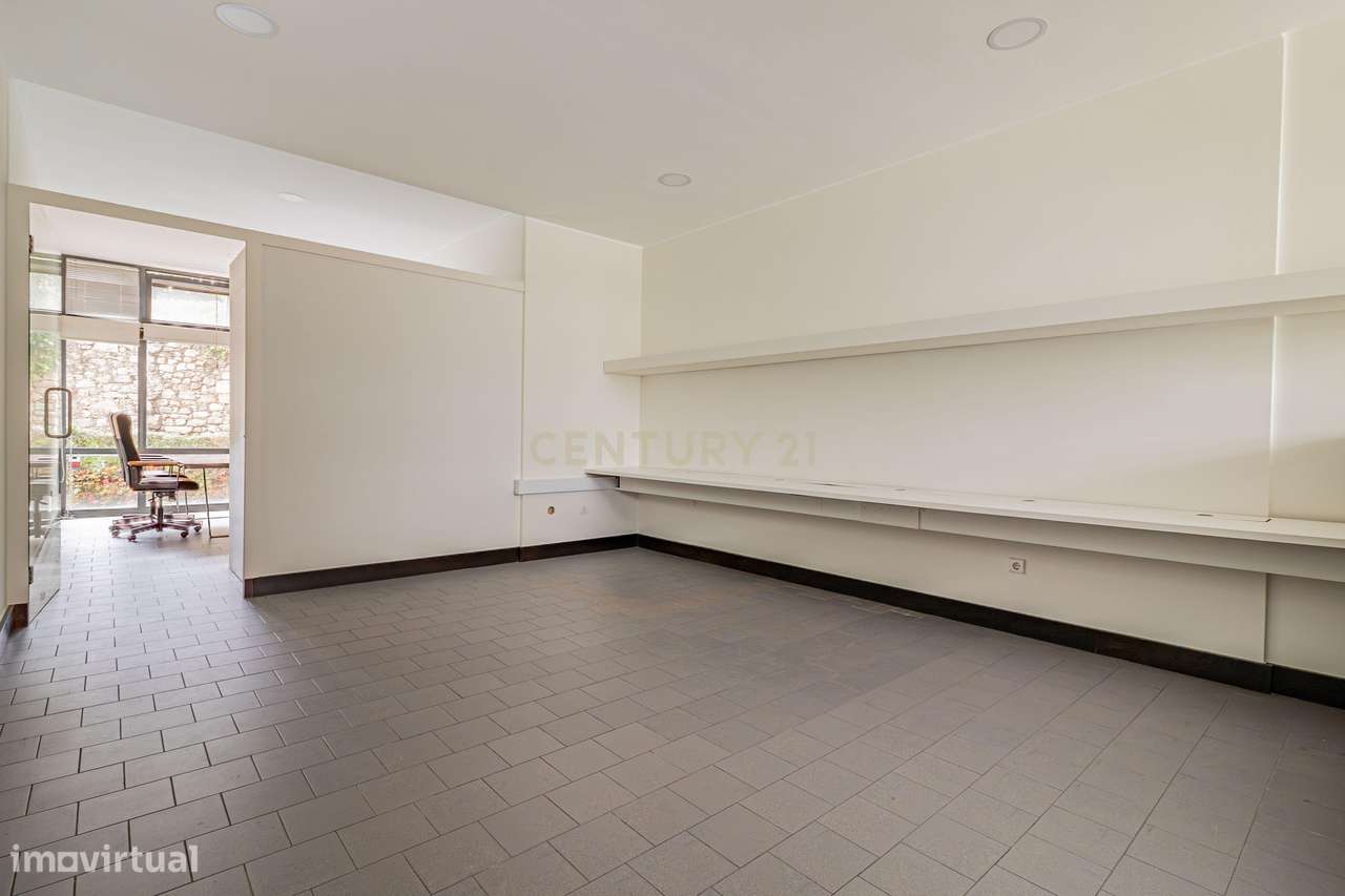 Loja no Centro de Braga com  62m2 para Arrendamento - Grande imagem: 5/22