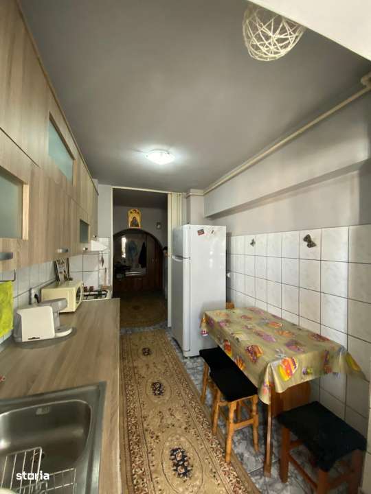 Apartament decomandat 2 camere, 45 mp + balcon, etaj 6/8, zona Garii - Imagine principală: 4/9