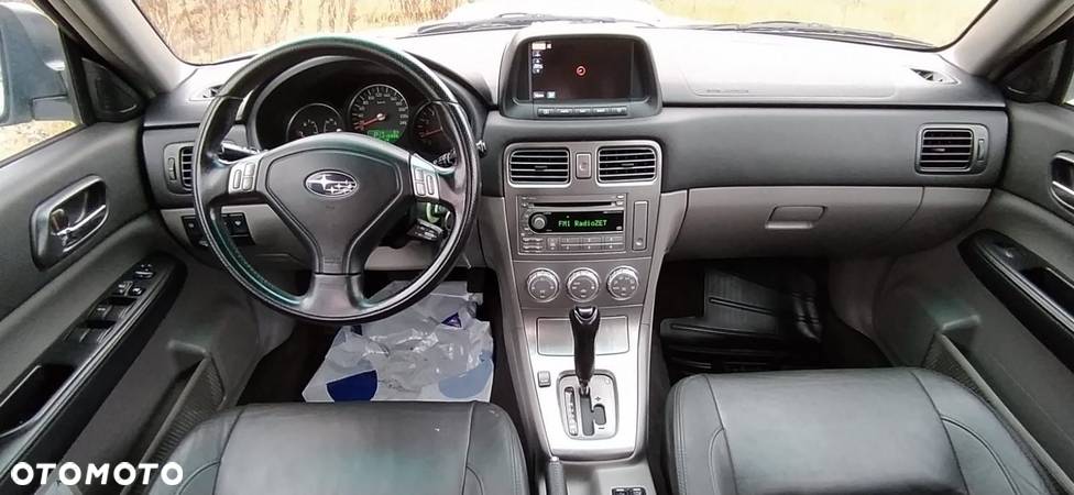 Subaru Forester 2.5 XT BAS - 29