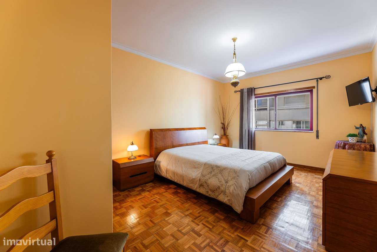 Apartamento T2 Duplex, em S. Vicente - Braga-19