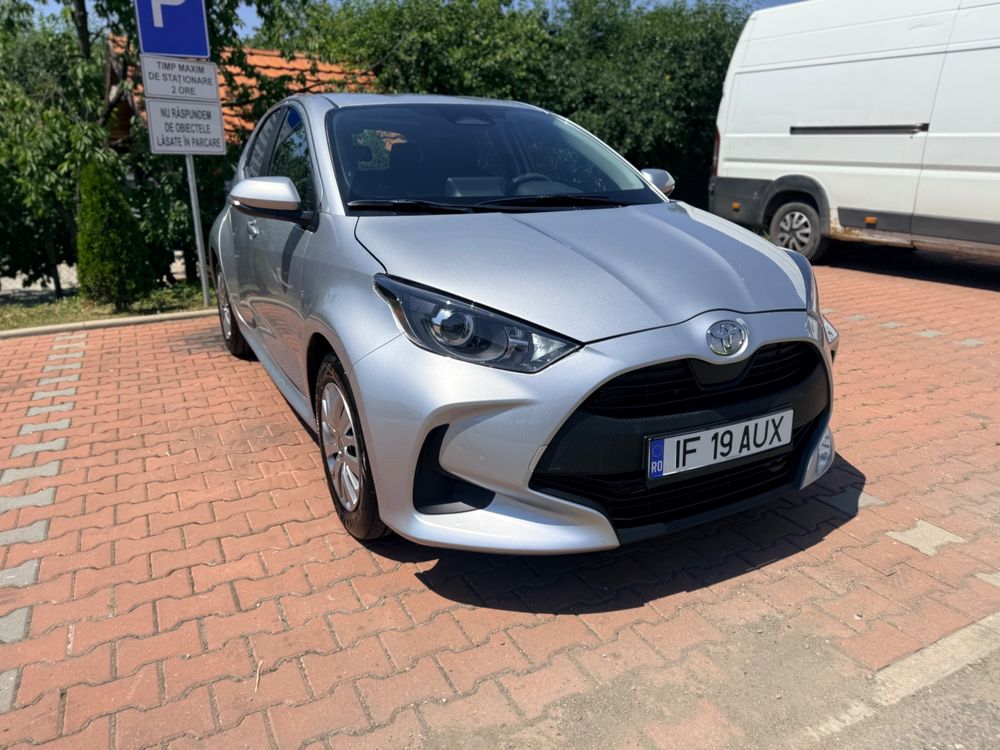 Toyota Yaris 1.5 VVT-i HSD Dynamic Plus 2024