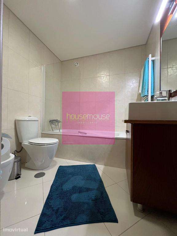 Apartamento T 3 Colégio D. Diogo de Sousa, no Centro da CIdade-10