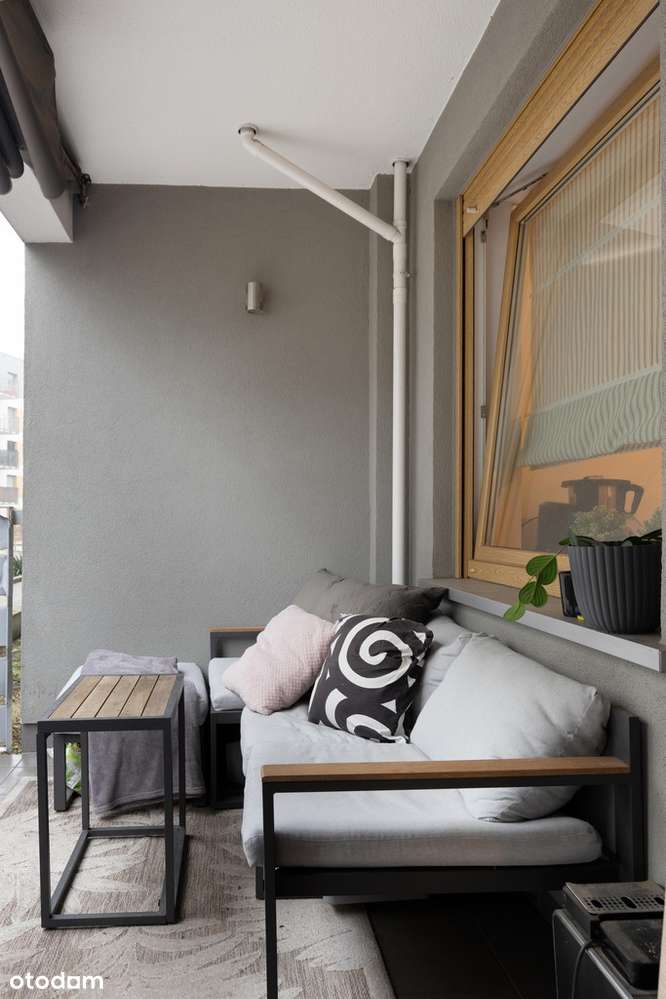 Zadbane, 2 pokoje z osobną kuchnią, duży balkon-12