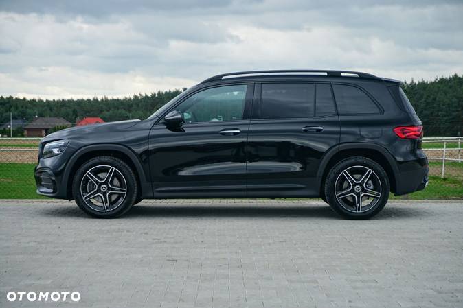 Mercedes-Benz GLB 250 4-Matic AMG Line 8G-DCT - 4