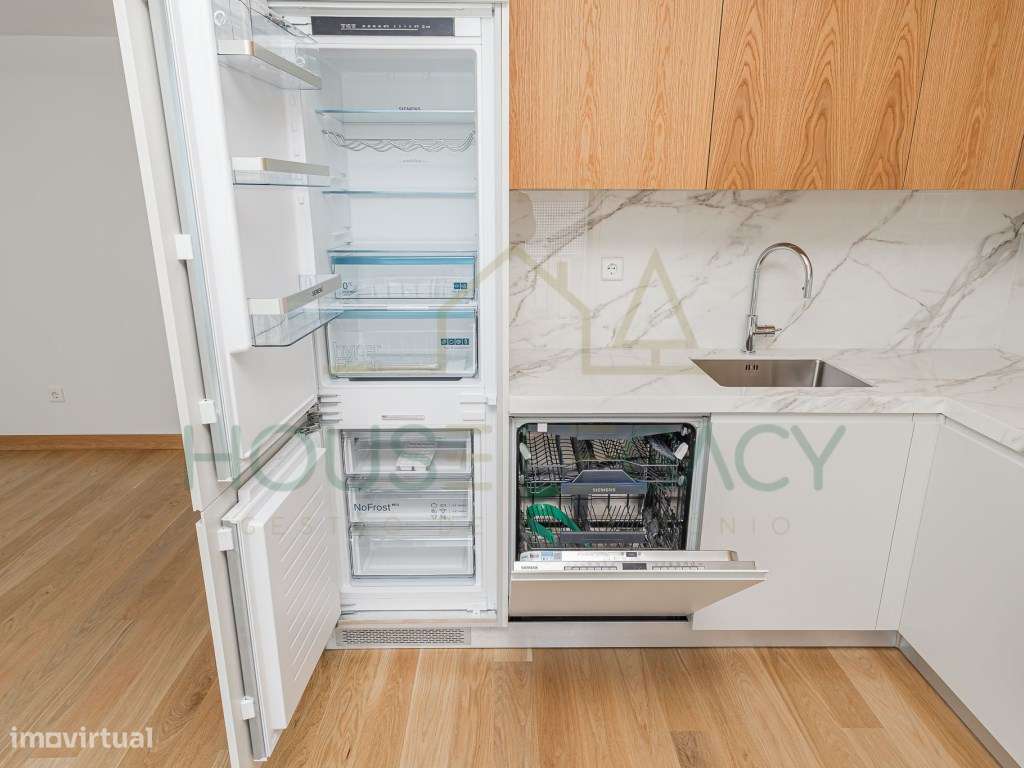 Apartamento T2 na Baixa - Rua de Camões-10