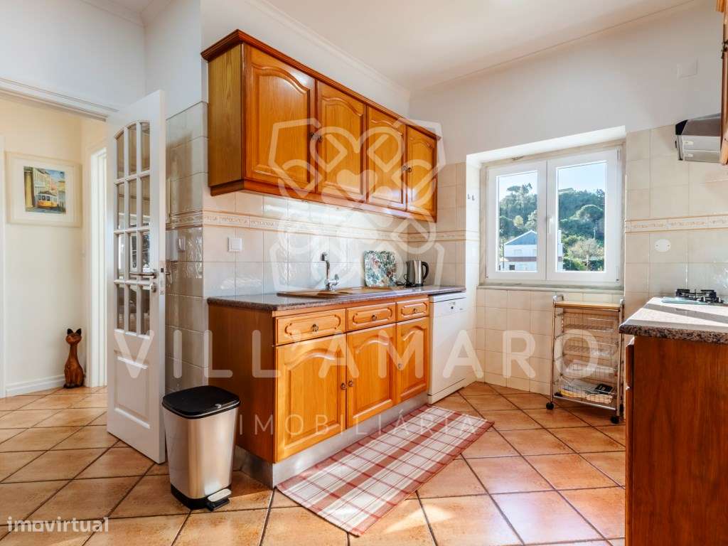 Moradia Bi-familiar térrea T2+1, com cave, renovada, jardim, garage...-39