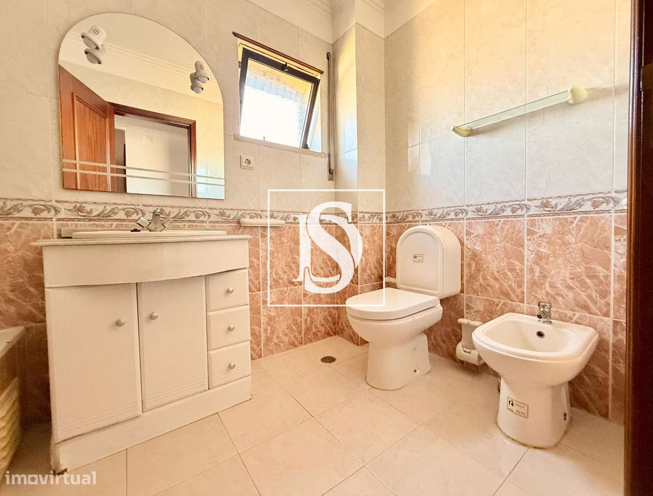 Apartamento T3 Venda em Santo António da Charneca,Barreiro-12